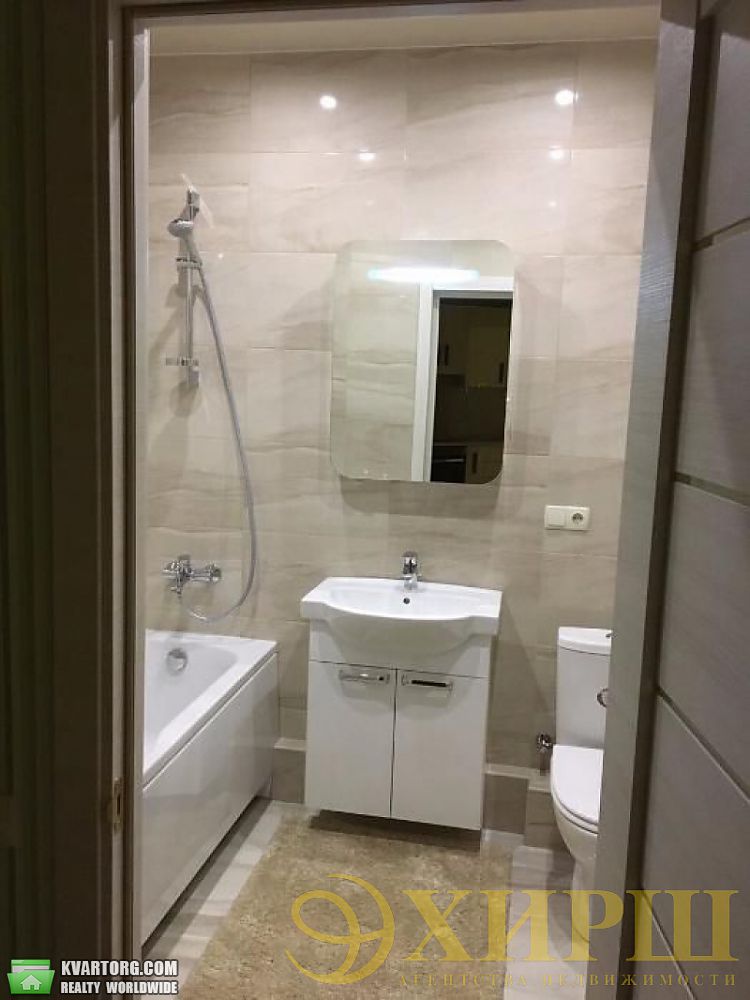 Sell 2-room apartment. Киев,  Ломоносова — photo 2