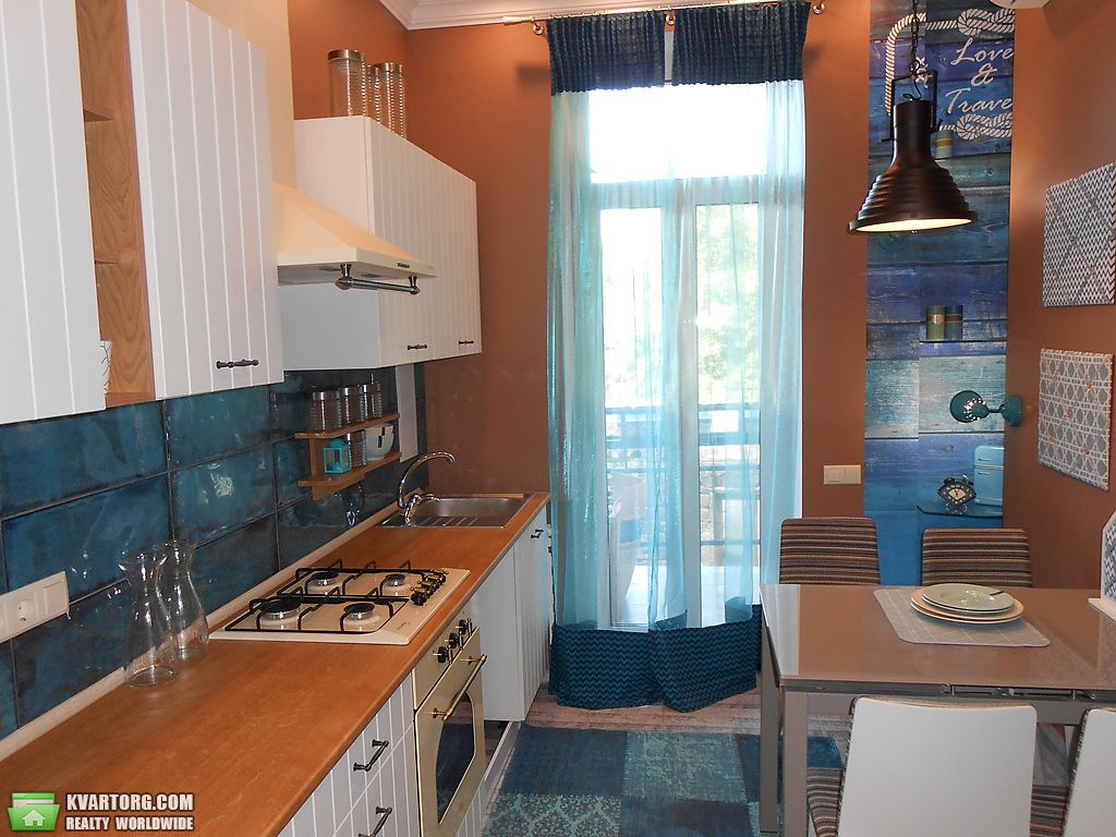 Rent out 3-room apartment. Киев,  Лысенко — photo 8