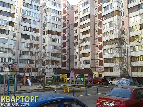 Rent out 2-room apartment. Киев,  Гмыри — photo 1
