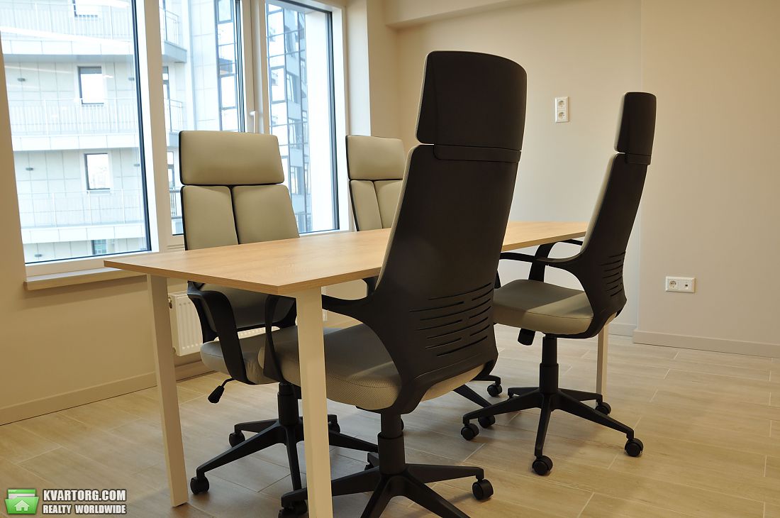 Rent out office. Киев, Бусловская — photo 3