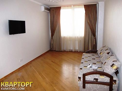 Rent out 2-room apartment. Киев,  Чавдар — photo 4