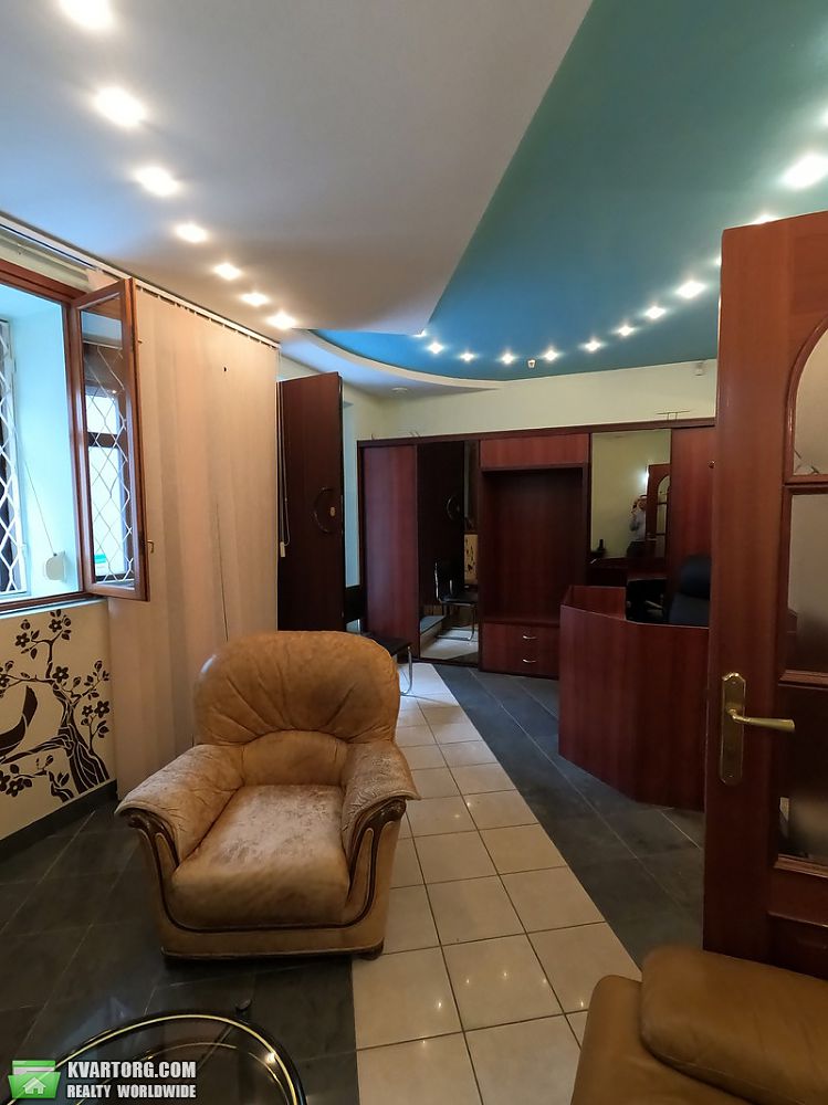 Sell office. Киев,  Макеевская — photo 1