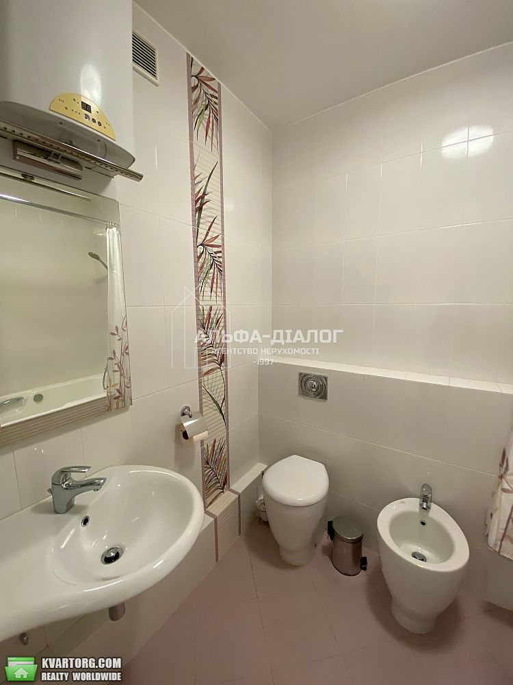 Rent out 3-room apartment. Киев,  Руданского — photo 6