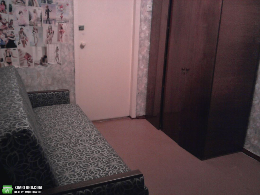 Sell 2-room apartment. Киев,  Школьная — photo 3