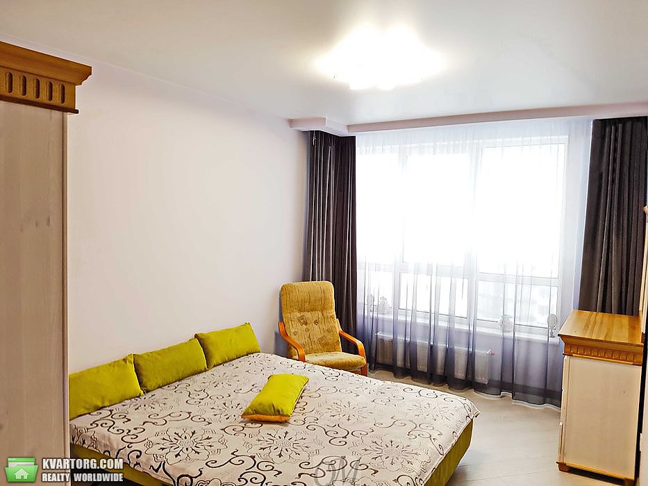 Rent out 2-room apartment. Киев,  Заречная — photo 2