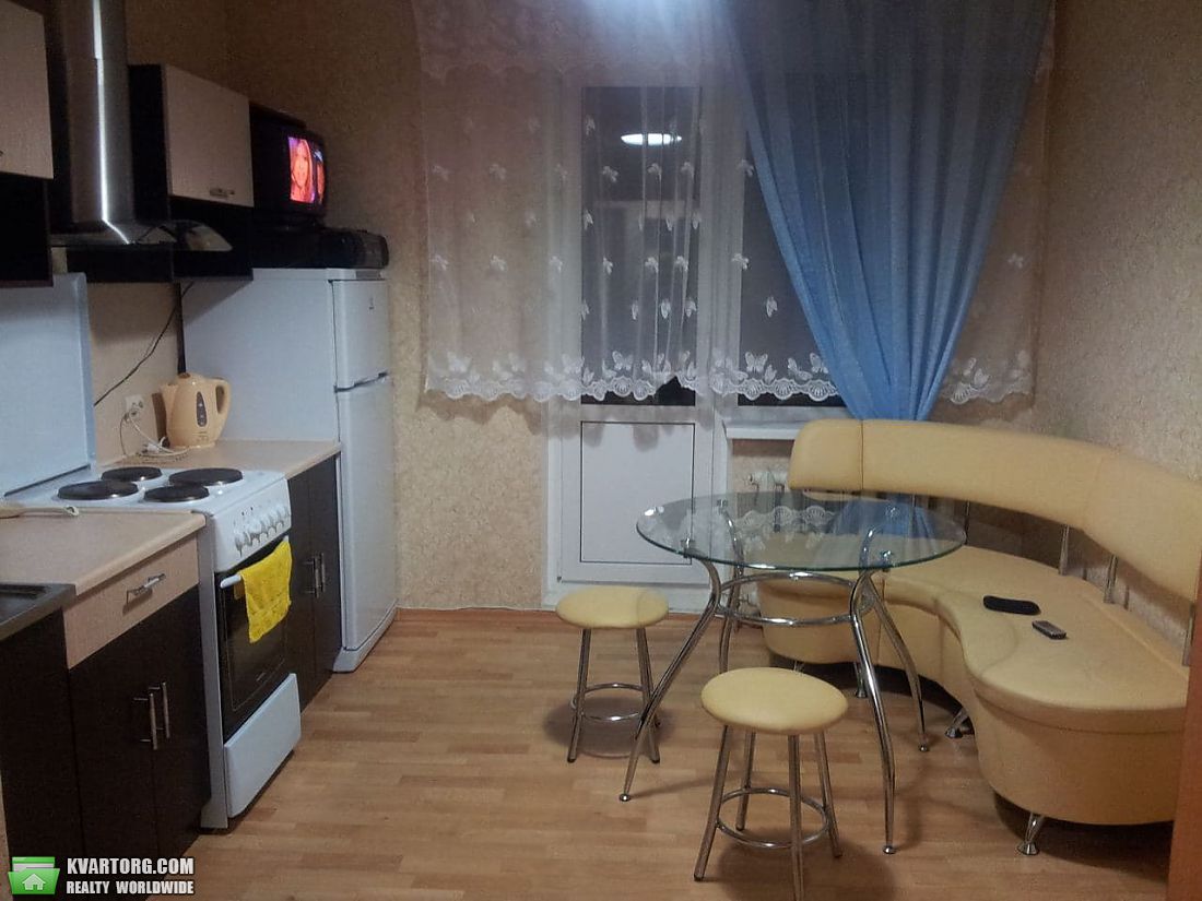 Sell 1-room apartment. Киев,  Урловская — photo 1