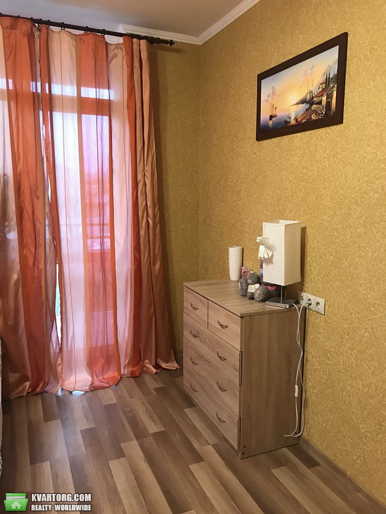 Rent out 2-room apartment. Киев,  Ямская — photo 8