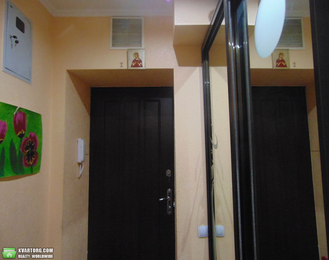 Sell 1-room apartment. Киев,  Бориспольская — photo 2
