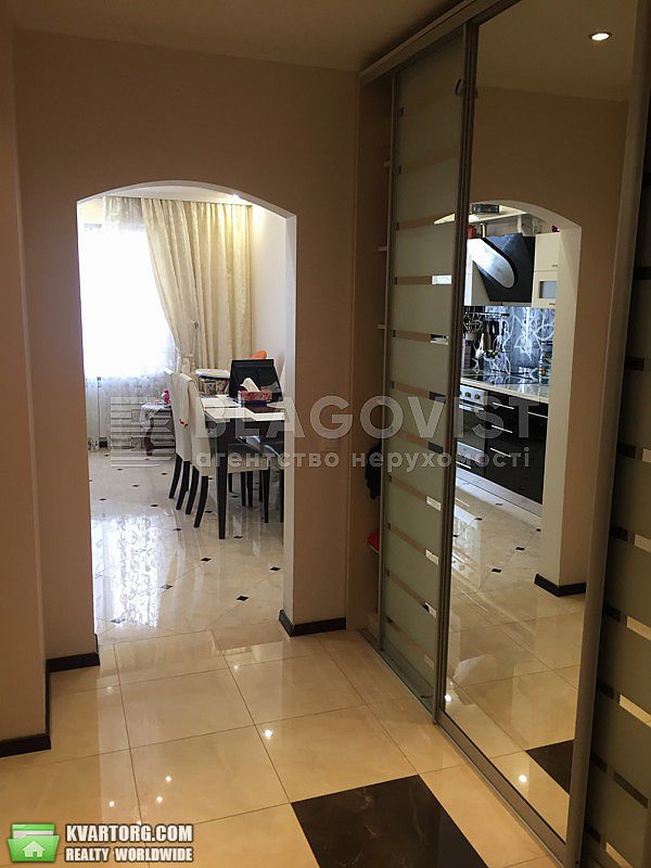 Sell 3-room apartment. Киев,  Урловская — photo 9