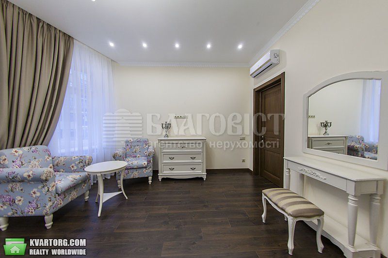 Rent out 3-room apartment. Киев,  Щорса — photo 8