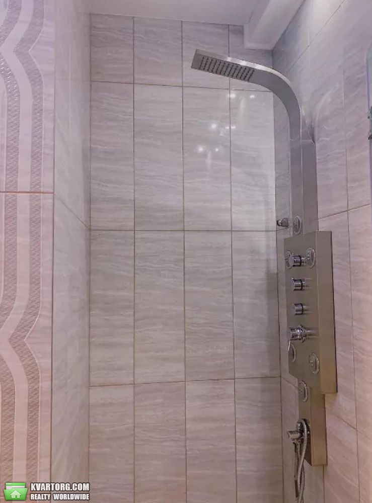 Rent out 3-room apartment. Киев,  Полтавская — photo 6