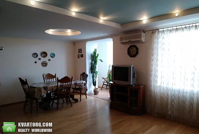 Rent out 3-room apartment. Киев,  Лебедева-Кумача — photo 2