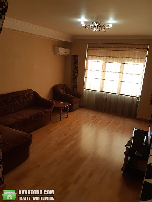 Rent out 2-room apartment. Киев,  Борщаговская — photo 1
