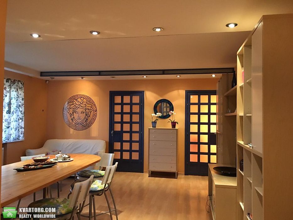Rent out 3-room apartment. Киев,  Русановская наб — photo 1