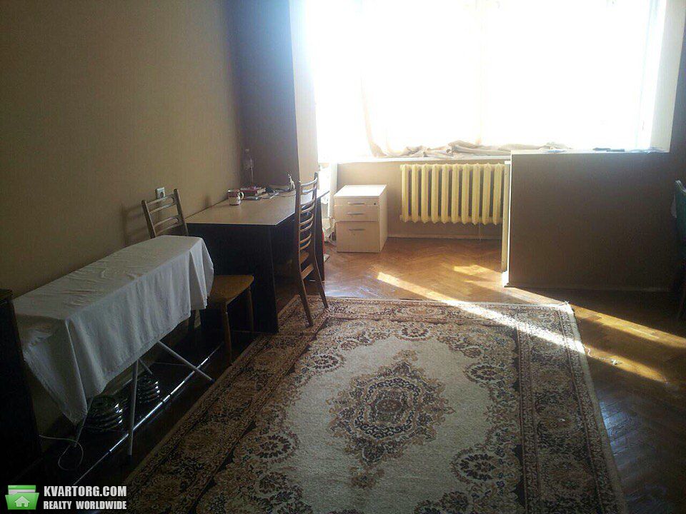 Rent out 3-room apartment. Киев,  Потехина — photo 1
