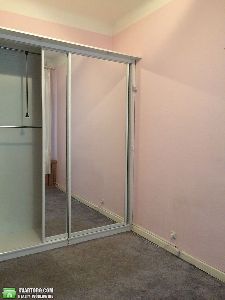 Sell 2-room apartment. Киев,  Тарасовская — photo 3