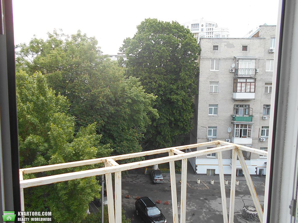 Sell 3-room apartment. Киев, Мазепы — photo 1