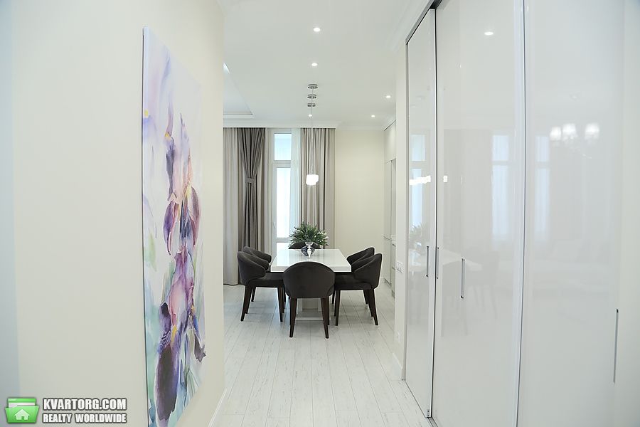 Sell 4-room apartment. Киев, Драгомирова ул. — photo 3