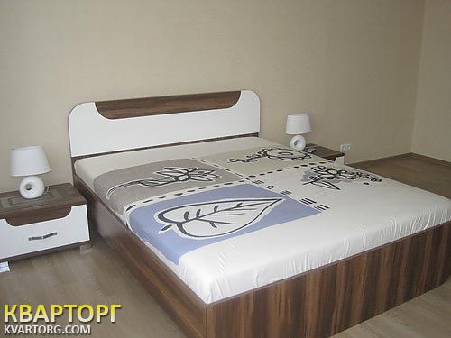 Rent out 2-room apartment. Киев,  Соломенская — photo 3