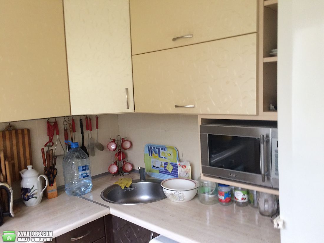 Rent out 2-room apartment. Киев, Чегорина — photo 5