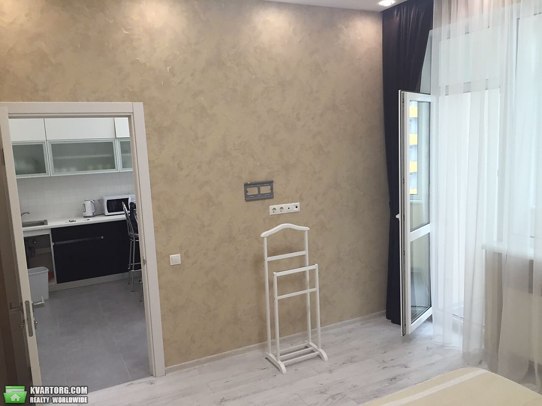 Sell 1-room apartment. Киев,  Вышгородская — photo 7
