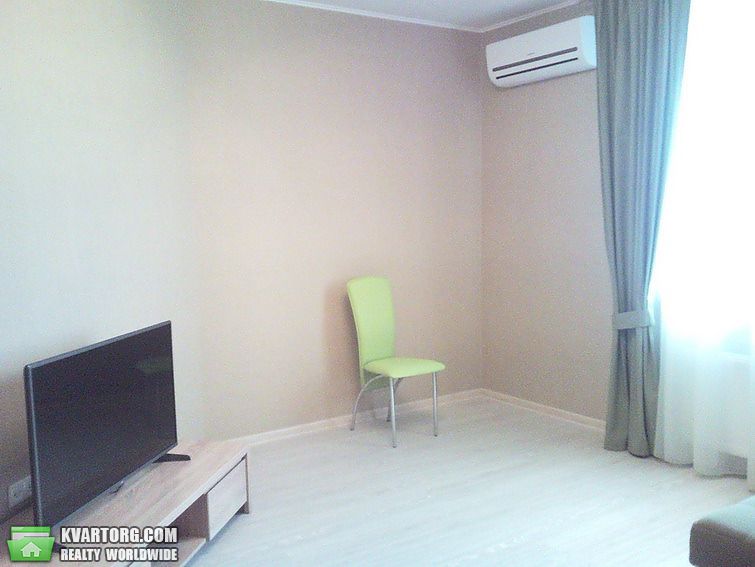 Rent out 1-room apartment. Киев, Садовая — photo 4
