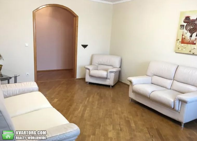 Rent out 3-room apartment. Киев,  Бажана — photo 3
