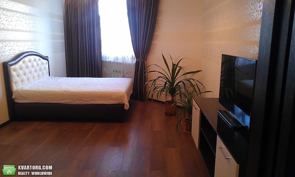 Rent out 1-room apartment. Киев,  Краснопольская — photo 4