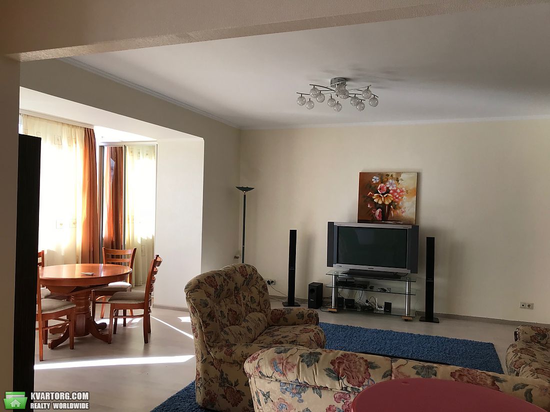Rent out 3-room apartment. Киев,  Леси Украинки бул — photo 1