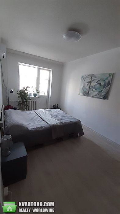 Sell 1-room apartment. Киев,  Приречная — photo 1