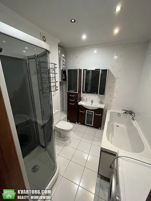 Rent out 2-room apartment. Киев,  Героев Обороны — photo 5
