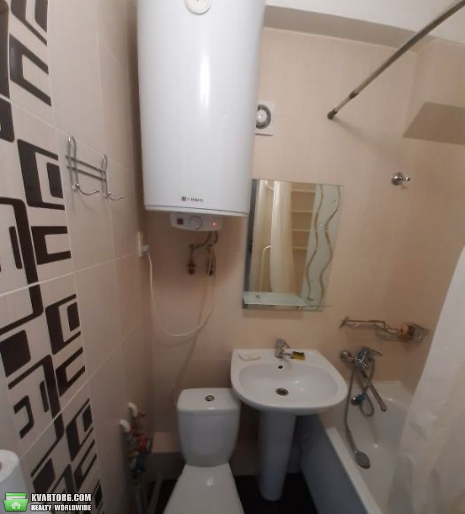 Rent out 1-room apartment. Киев,  Кривоноса — photo 2