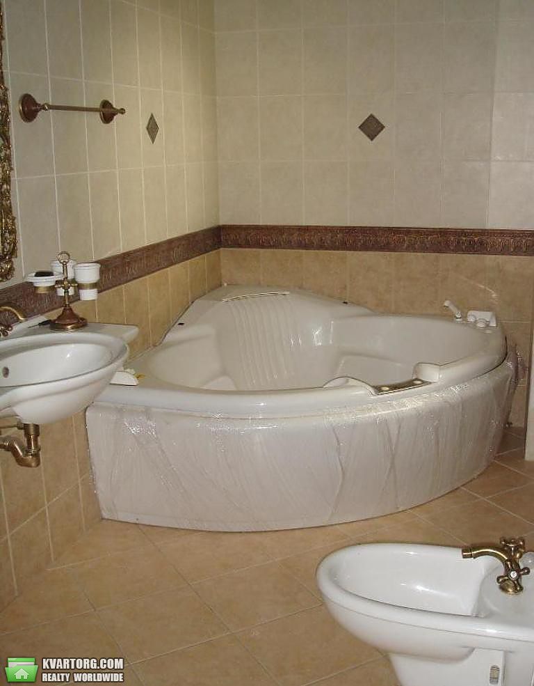 Rent out 4-room apartment. Киев,  Константиновская — photo 9