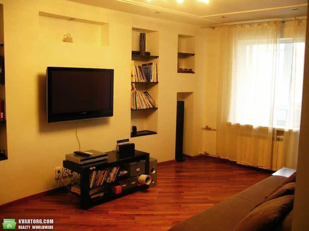 Rent out 3-room apartment. Киев, Приозерная — photo 1