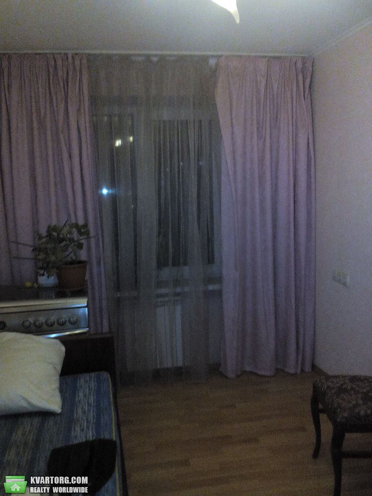 Rent out 1-room apartment. Днепропетровск, Титоыв — photo 1