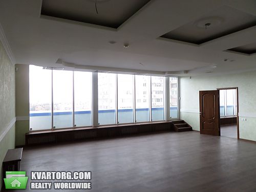 Rent out office. Киев, Московская — photo 1