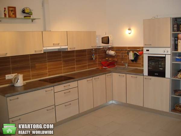 Rent out 3-room apartment. Киев,  Бажана — photo 8