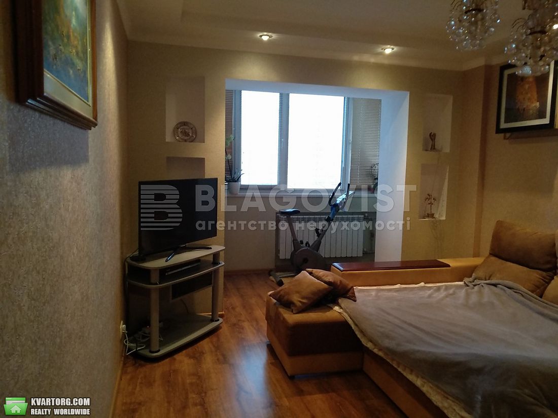 Sell 3-room apartment. Киев,  Руденко — photo 4