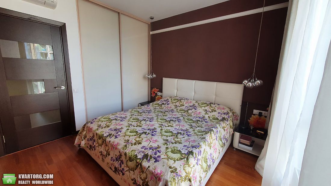 Rent out 2-room apartment. Киев,  Петрицкого — photo 2