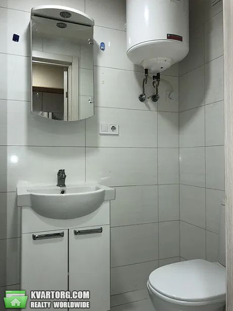 Rent out 1-room apartment. Киев,  Машиностроительная — photo 6