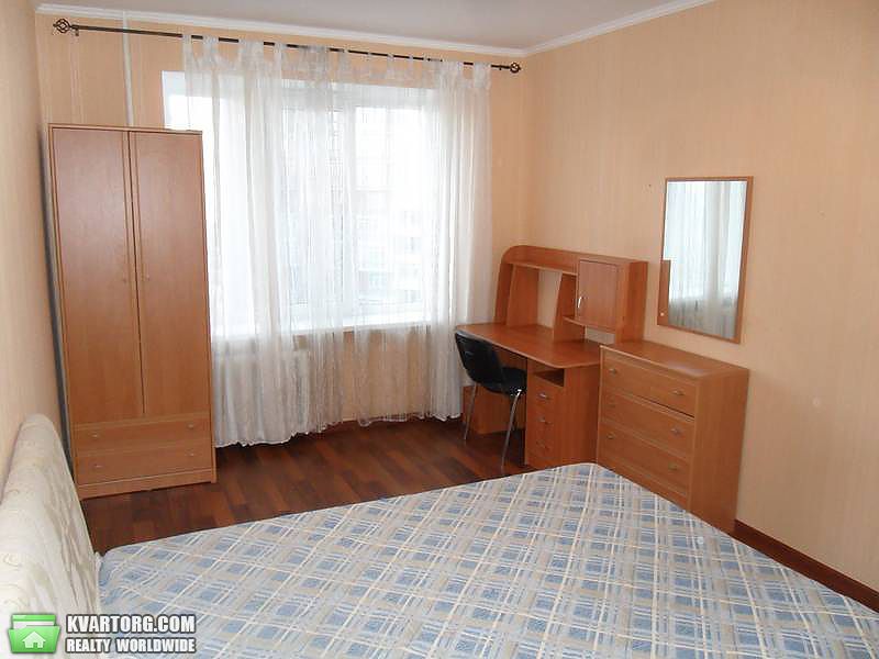 Rent out 2-room apartment. Киев,  Павловская — photo 1