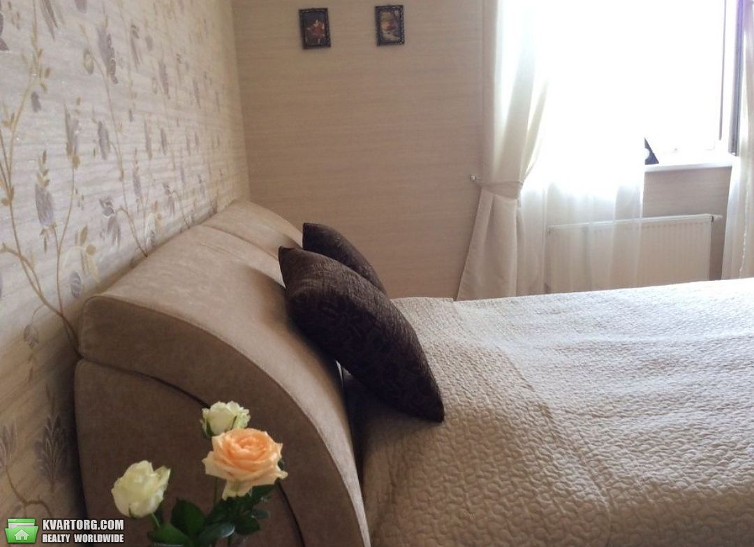 Rent out 2-room apartment. Киев,  Барбюса — photo 1