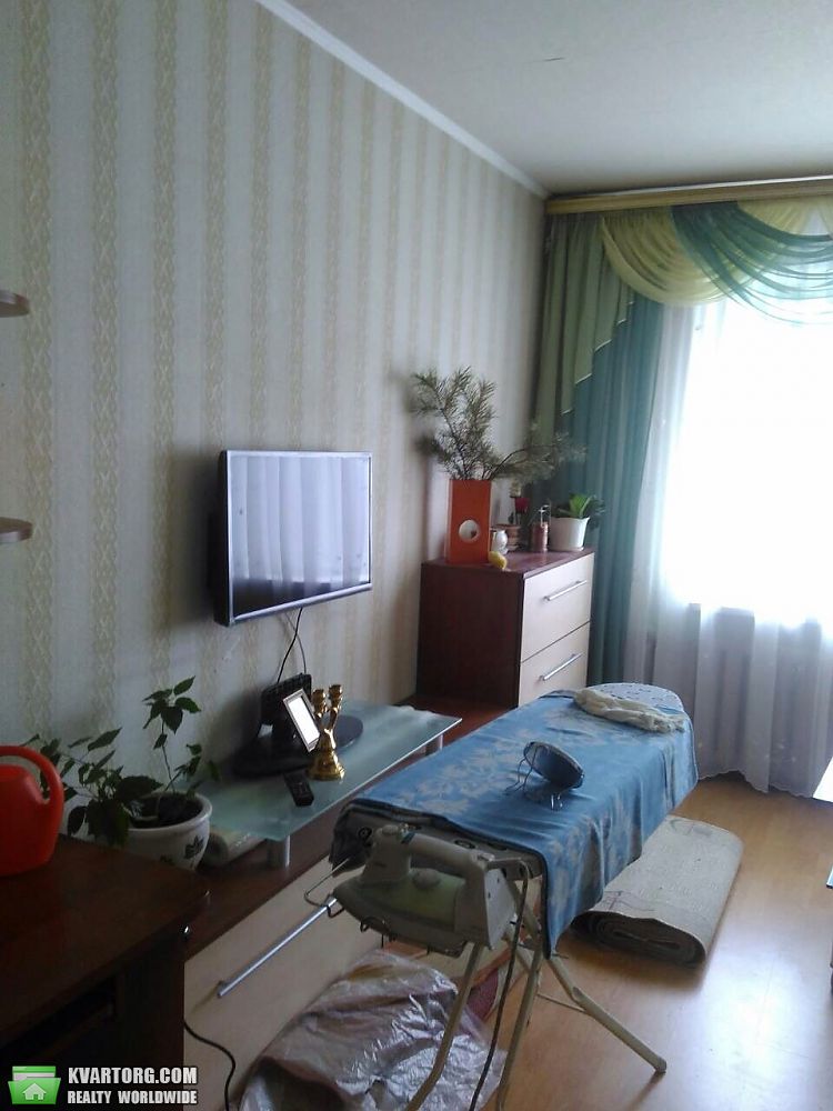 Sell 2-room apartment. Киев,  Феодосийская — photo 3