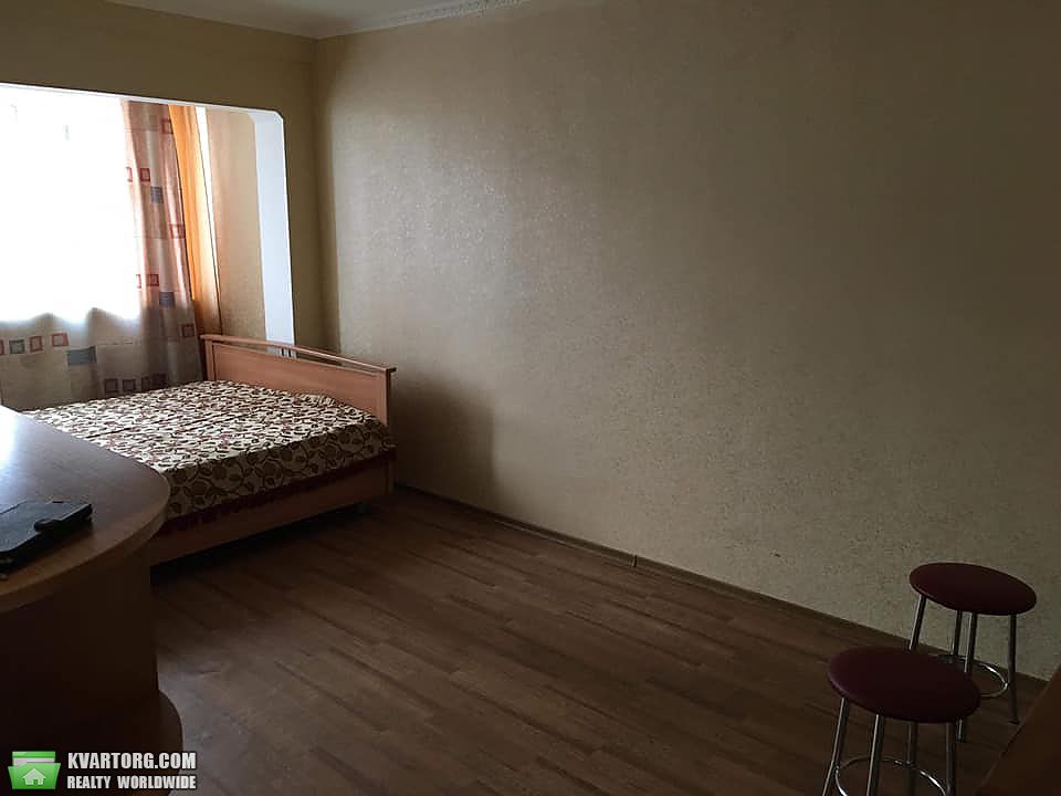 Rent out 1-room apartment. Киев,  Картвелишвили — photo 8