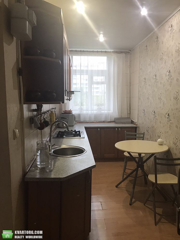 Sell 3-room apartment. Киев,  Вышгородская — photo 2