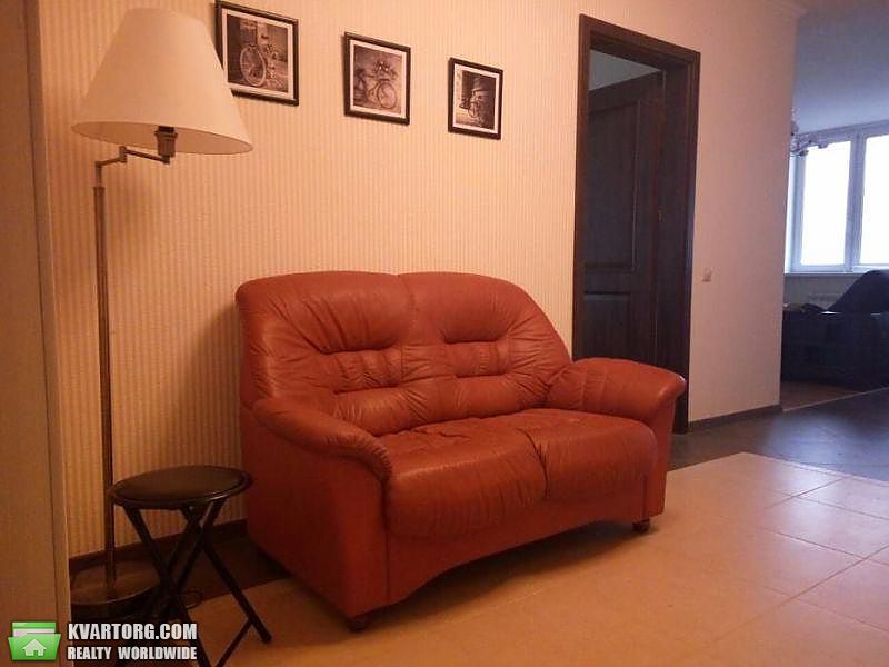 Rent out 2-room apartment. Киев,  Чавдар — photo 7