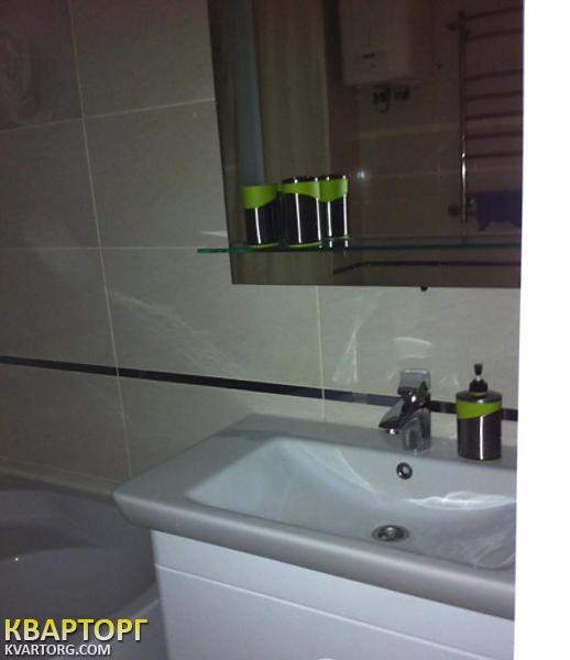Rent out 1-room apartment. Киев, Бажана — photo 10