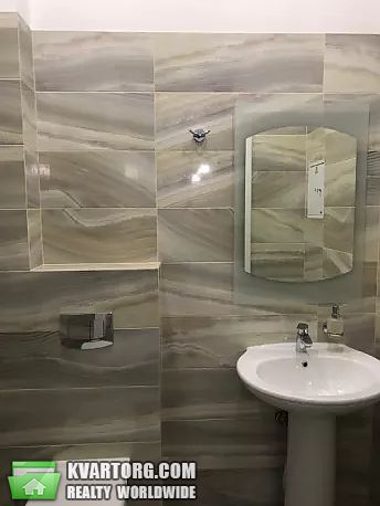 Rent out 3-room apartment. Киев,  Шелковичная — photo 5