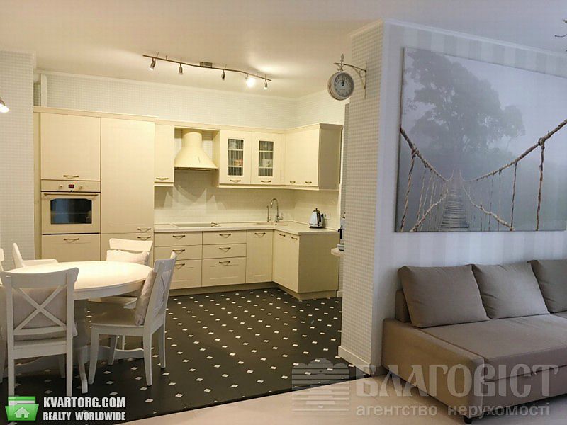 Sell 3-room apartment. Киев,  Феодосийская — photo 1