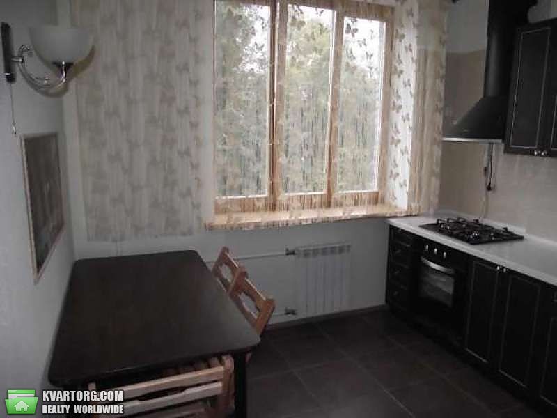 Rent out 2-room apartment. Киев,  Орлика — photo 8